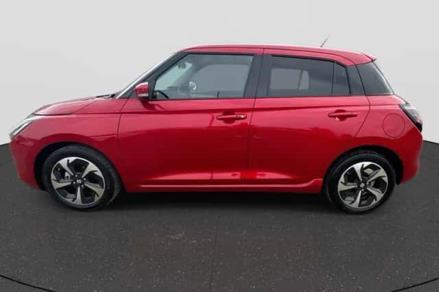 Suzuki Swift (2025) thumbnail 4
