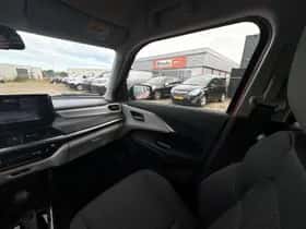 Suzuki Swift (2025) thumbnail 10