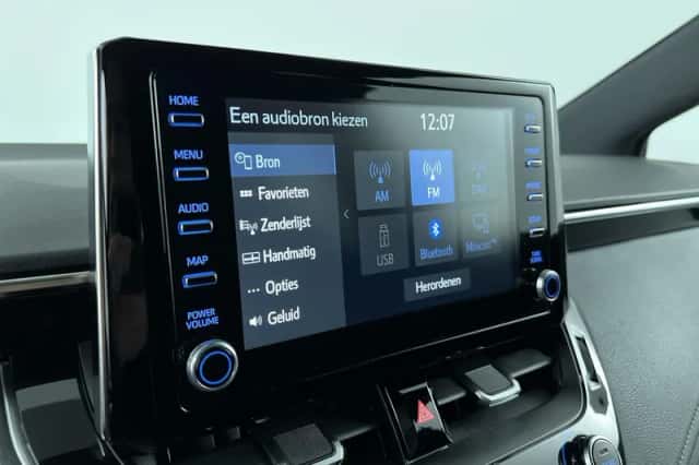 Suzuki Swace (2025) thumbnail 15