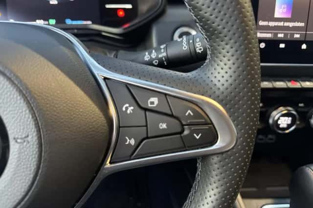 Mitsubishi Colt (2024) thumbnail 21