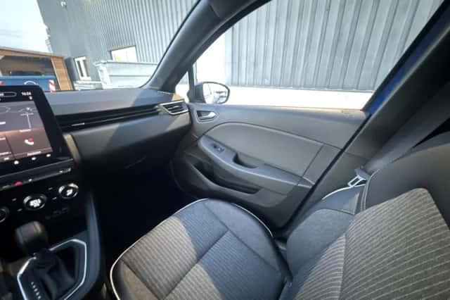 Mitsubishi Colt (2024) thumbnail 10