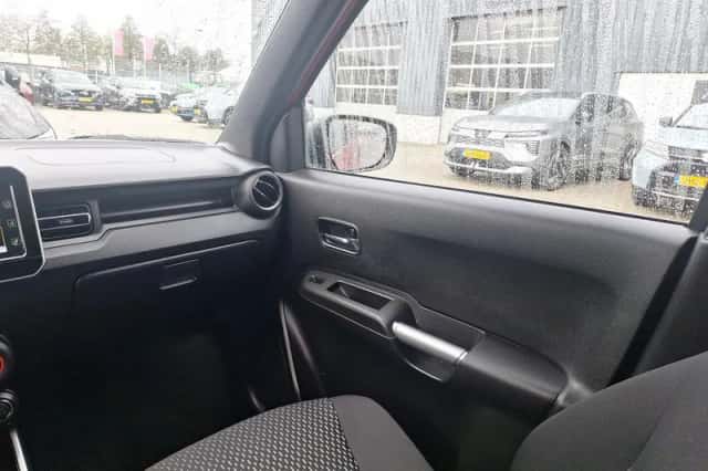 Suzuki Ignis (2023) thumbnail 10