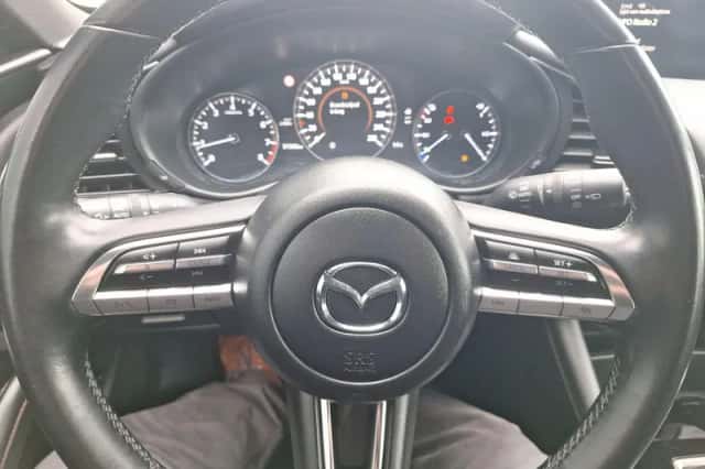 Mazda 3 (2023) thumbnail 15