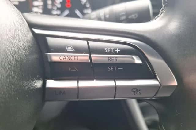 Mazda 3 (2023) thumbnail 17