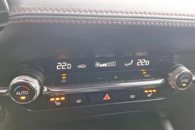 Mazda 3 (2023) thumbnail 22