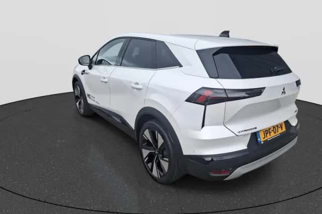 Mitsubishi Grandis (2025) thumbnail 5