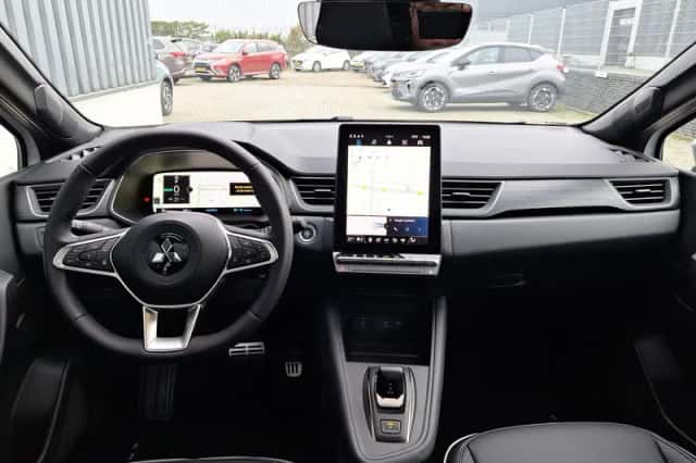 Mitsubishi Grandis (2025) thumbnail 9