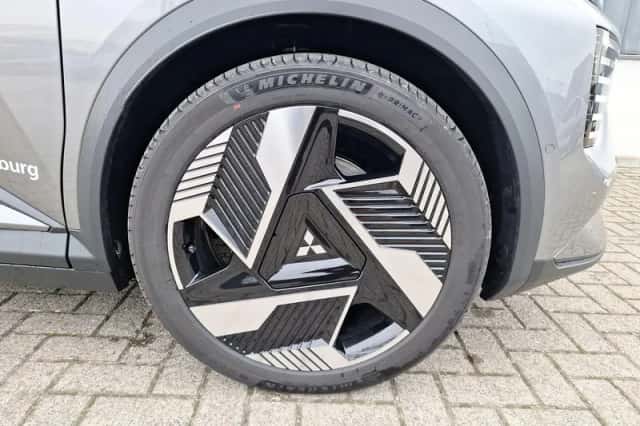 Mitsubishi Eclipse Cross (2025) thumbnail 15