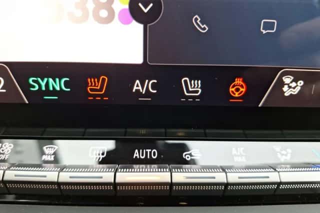 Mitsubishi Eclipse Cross (2025) thumbnail 36
