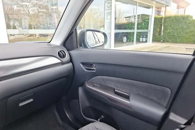 Suzuki Vitara (2025) thumbnail 10