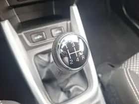 Suzuki Vitara (2017) thumbnail 28