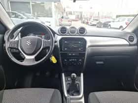 Suzuki Vitara (2017) thumbnail 31