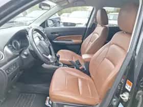 Suzuki Vitara (2020) thumbnail 17