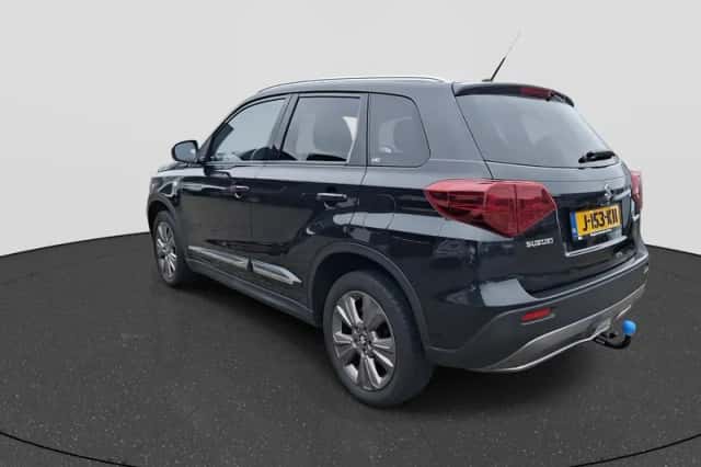 Suzuki Vitara (2020) thumbnail 5