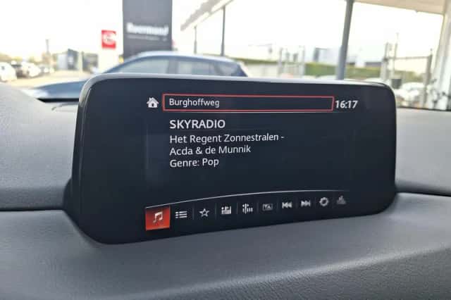 Mazda CX-5 (2017) thumbnail 24