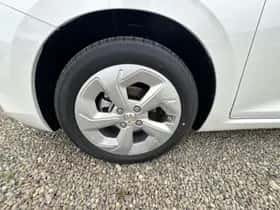Suzuki Swift (2025) thumbnail 15