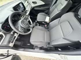 Suzuki Swift (2025) thumbnail 17