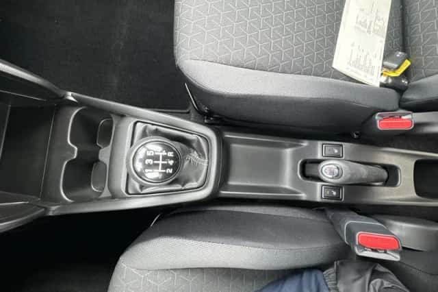 Suzuki Swift (2025) thumbnail 26