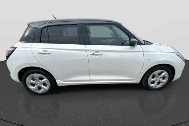 Suzuki Swift (2025) thumbnail 8