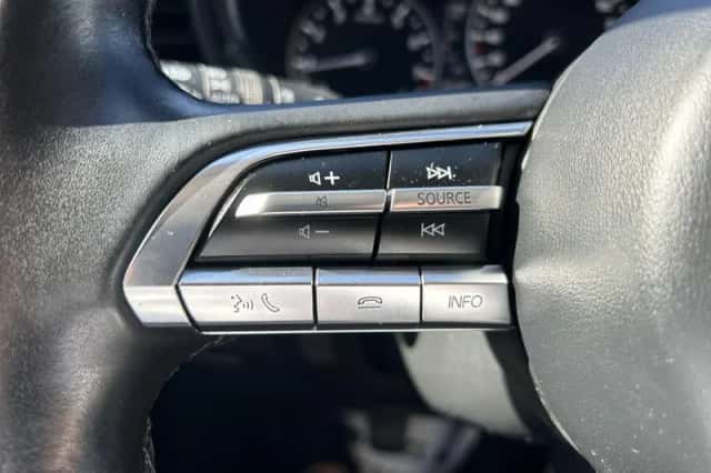 Mazda CX-30 (2023) thumbnail 16
