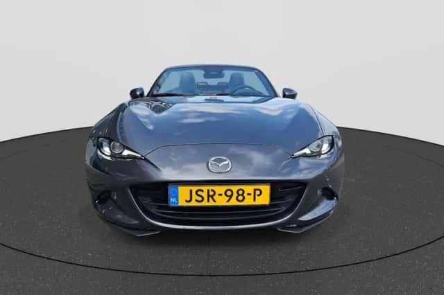 Mazda MX-5 (2026) thumbnail 2