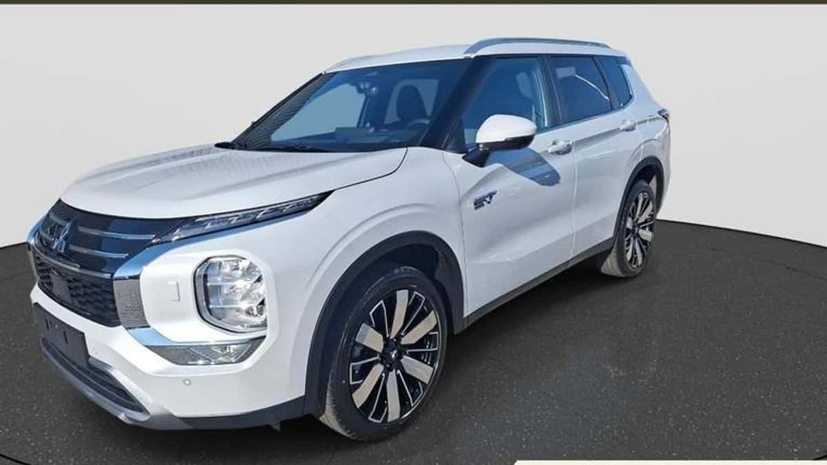Mitsubishi Outlander (2026) — foto 1