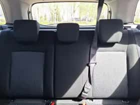 Suzuki Vitara (2017) thumbnail 12