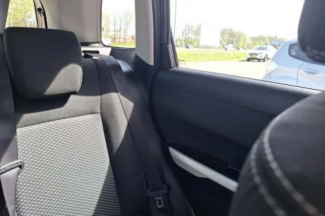 Suzuki Vitara (2017) thumbnail 13