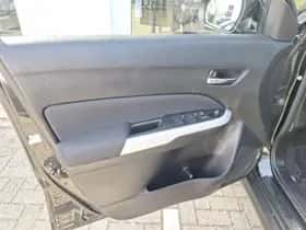 Suzuki Vitara (2017) thumbnail 18