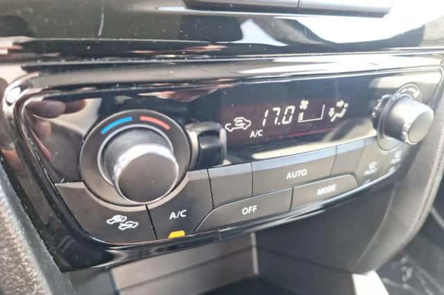 Suzuki Vitara (2017) thumbnail 27