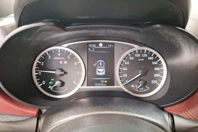 Nissan Micra (2018) thumbnail 23