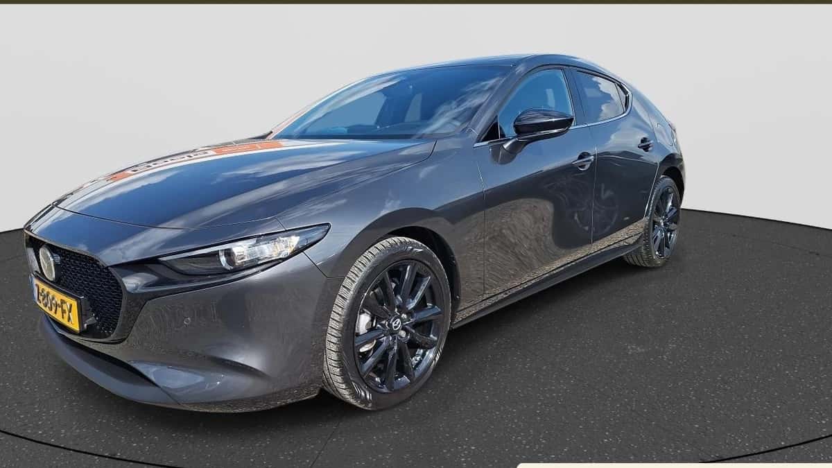 Mazda 3 (2024) — foto 1