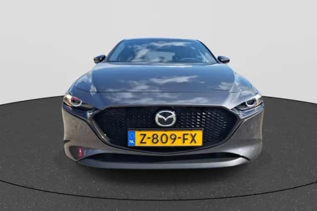 Mazda 3 (2024) thumbnail 2
