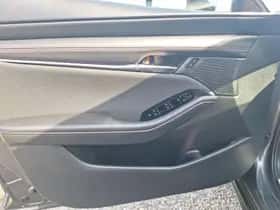 Mazda 3 (2024) thumbnail 18