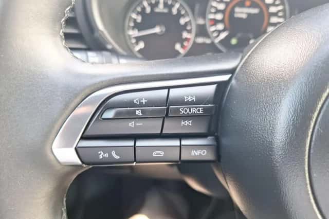 Mazda 3 (2024) thumbnail 21