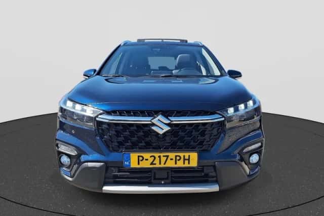 Suzuki S-Cross (2022) thumbnail 2