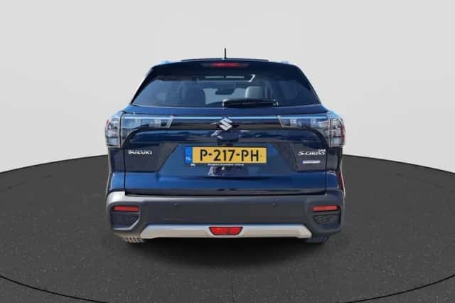 Suzuki S-Cross (2022) thumbnail 6