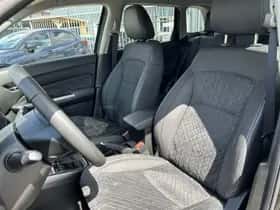 Suzuki Vitara (2025) thumbnail 13