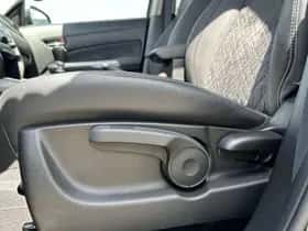 Suzuki Vitara (2025) thumbnail 15