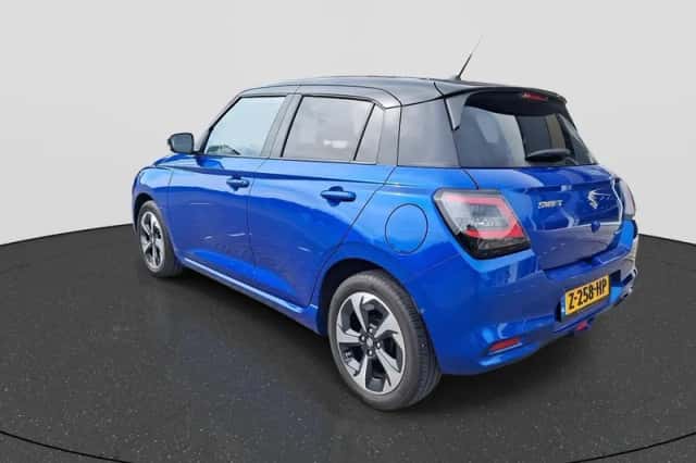 Suzuki Swift (2024) thumbnail 5