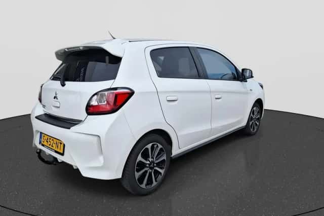 Mitsubishi Space Star (2022) thumbnail 7