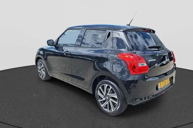 Suzuki Swift (2023) thumbnail 5