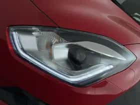 Suzuki Swift (2017) thumbnail 9