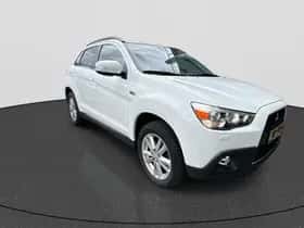 Mitsubishi ASX (2011) thumbnail 2