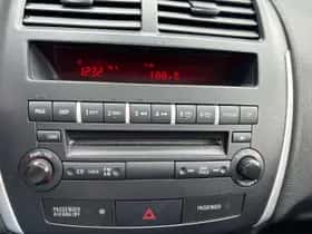 Mitsubishi ASX (2011) thumbnail 17
