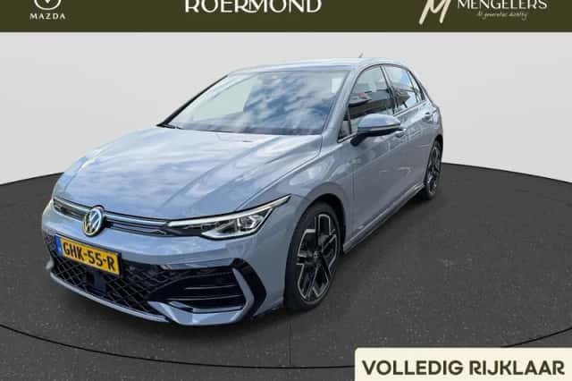 Volkswagen Golf (2024) thumbnail 1