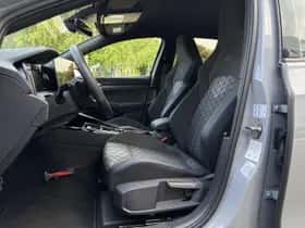 Volkswagen Golf (2024) thumbnail 17