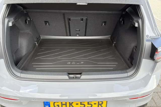 Volkswagen Golf (2024) thumbnail 30