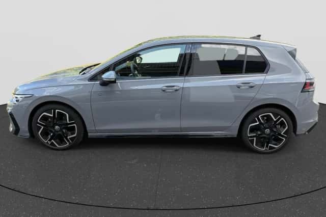 Volkswagen Golf (2024) thumbnail 4
