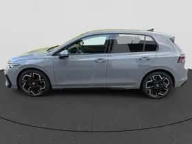 Volkswagen Golf (2024) thumbnail 4